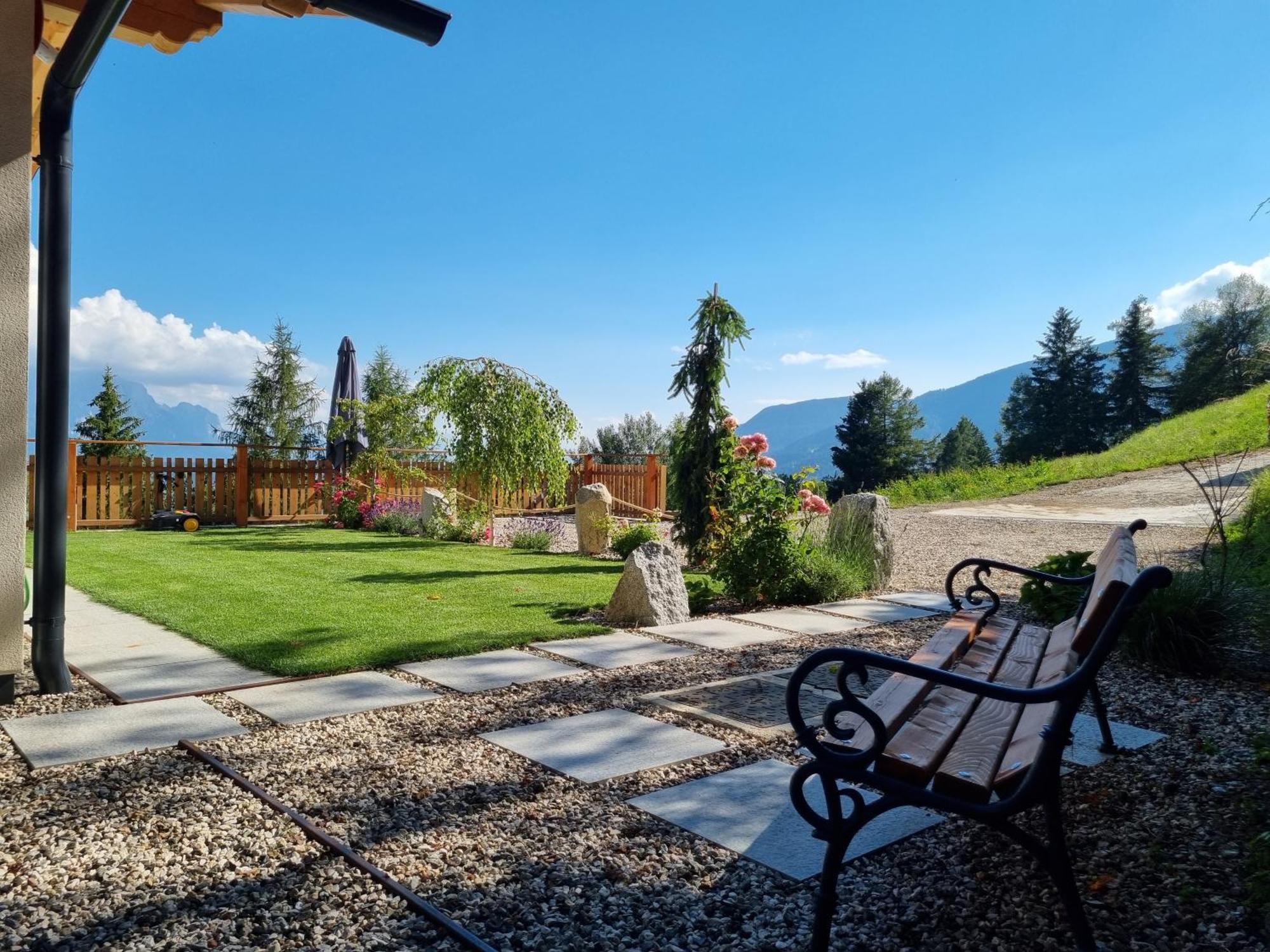 Alone In Chalet With View On Dolomites Villandro Esterno foto